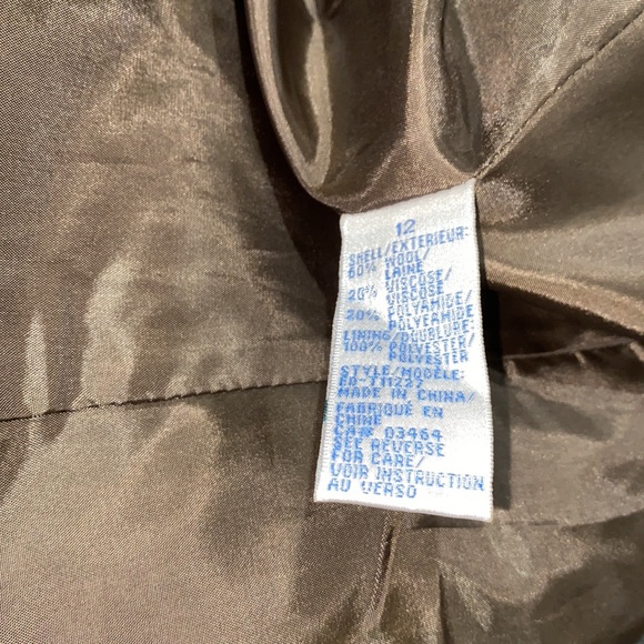 Ricki’s | Woman’s Brown Button Up Blazer - Size 12 - Picture 7 of 7